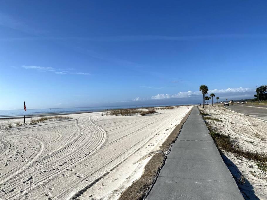 גאלפורט White Sand Getaway Steps From Beach מראה חיצוני תמונה